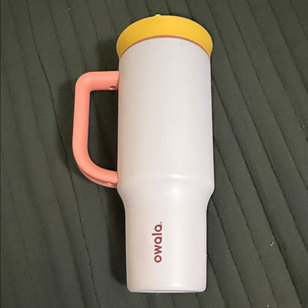 Owala White Travel Mug with Yellow Lid